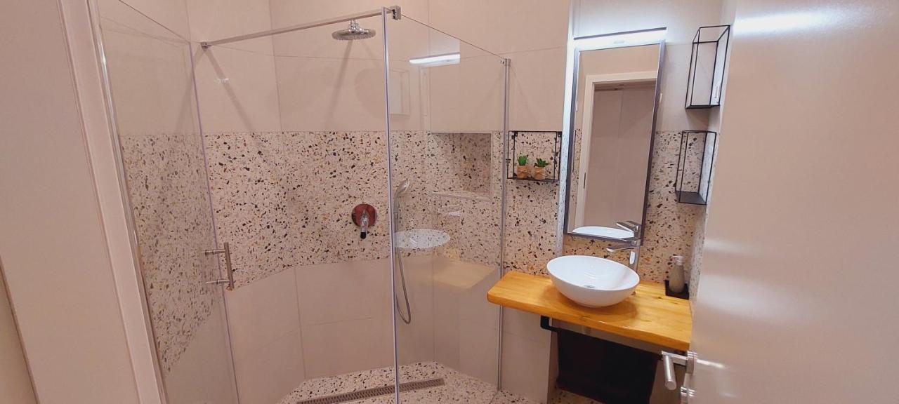 Apartments Viva Đảo Korčula Ngoại thất bức ảnh