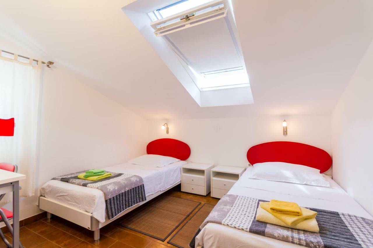 Apartments Viva Đảo Korčula Ngoại thất bức ảnh