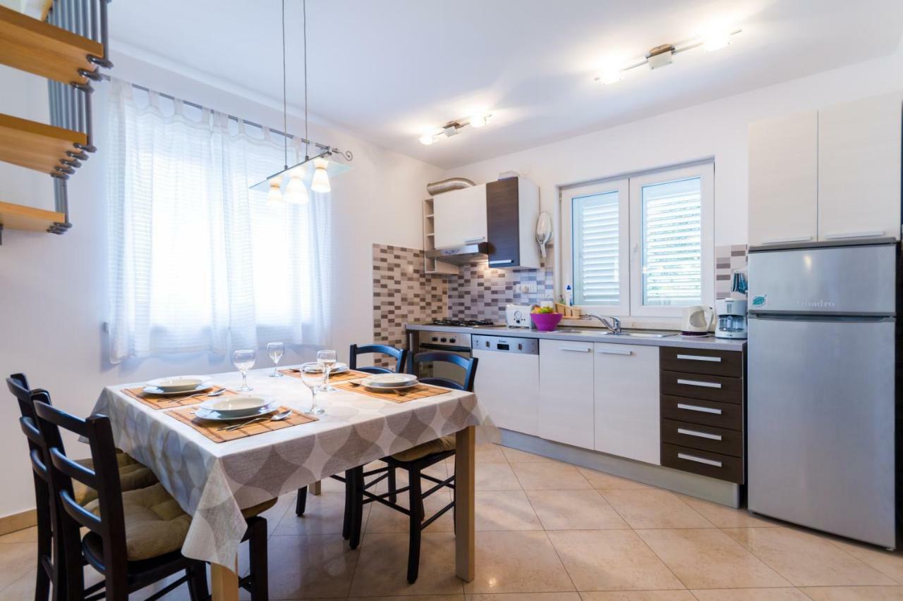 Apartments Viva Đảo Korčula Ngoại thất bức ảnh