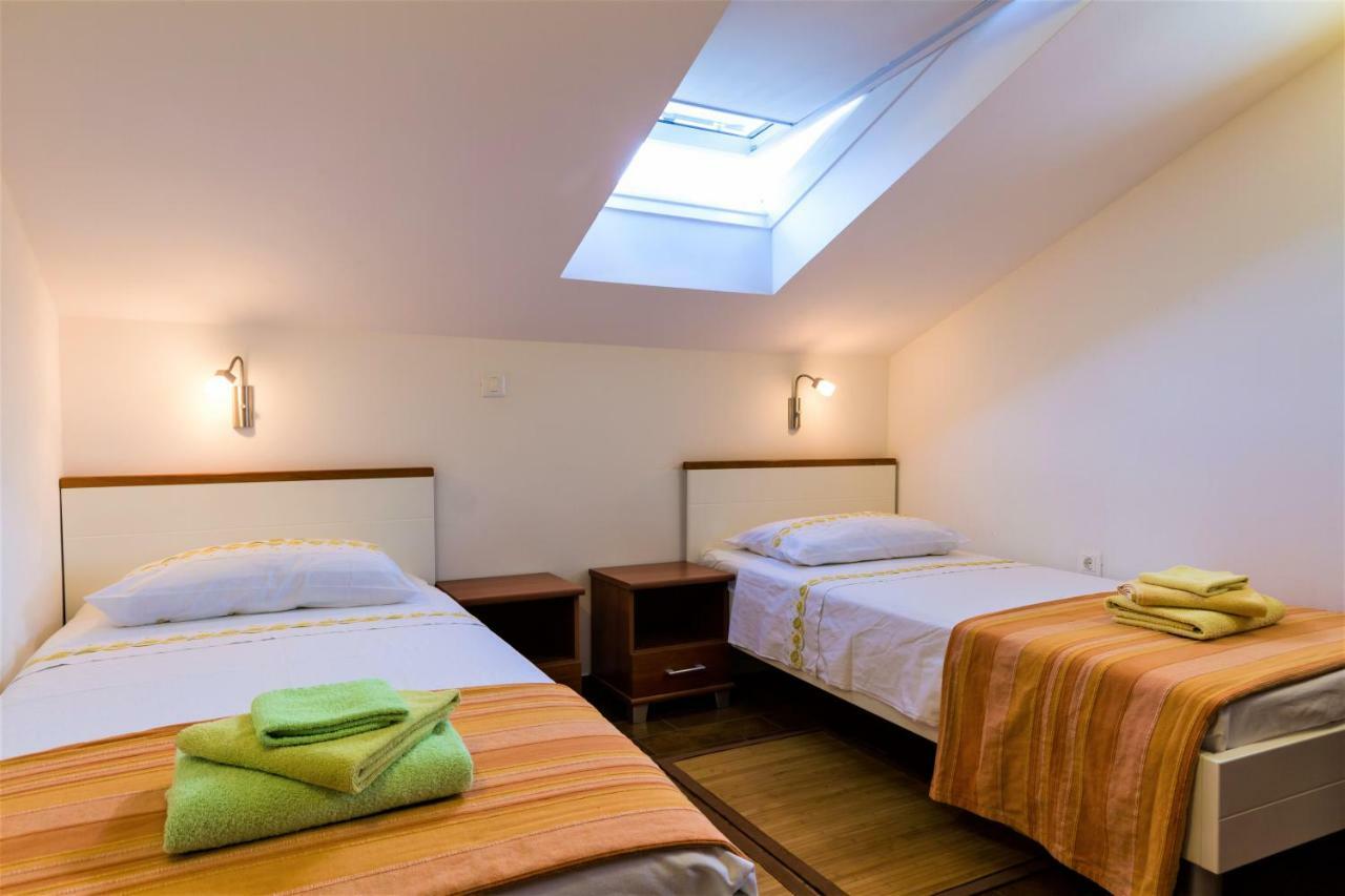 Apartments Viva Đảo Korčula Ngoại thất bức ảnh